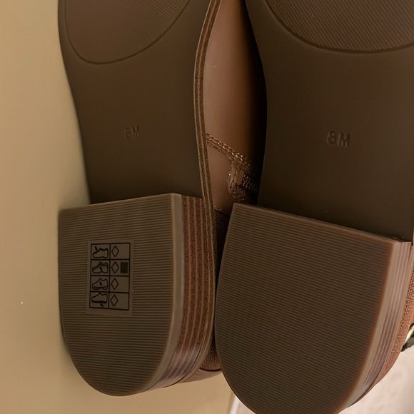 Michael Kors Women’s Rory Ankle Boot - Picture 8 of 11